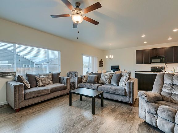 B Living Room 3 (2).jpg