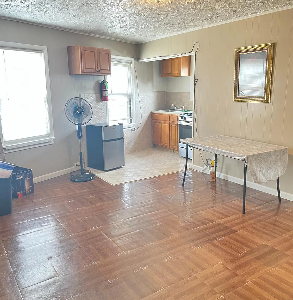 1 bed, 1.0 bath, 2212 sqft, $1,995 — Photo 2
