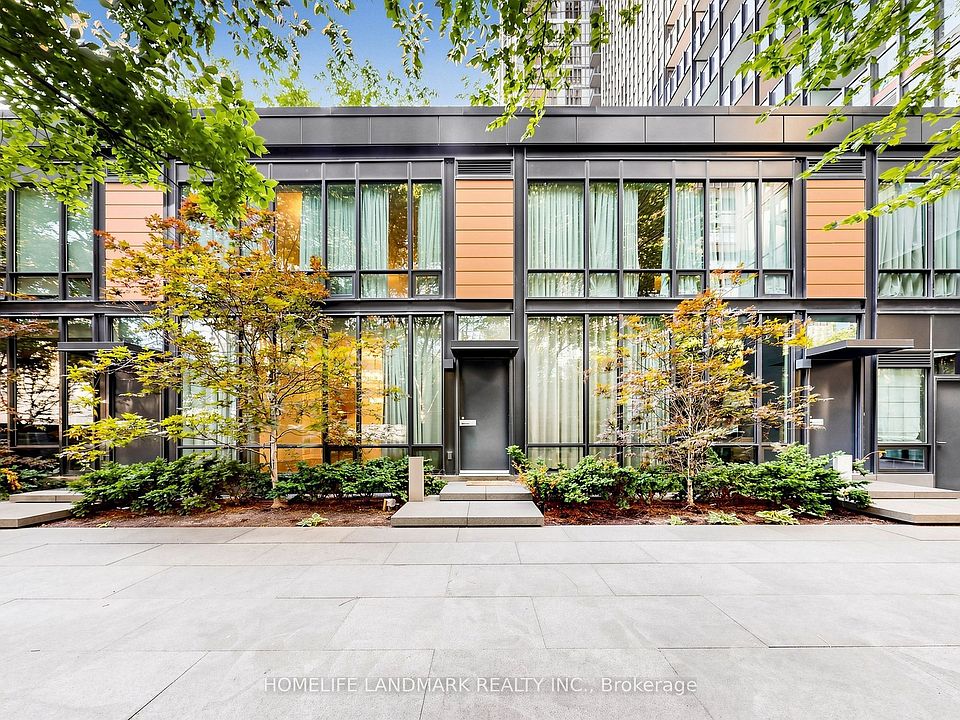 1st image of 110 Charles St E #Townhouse 03