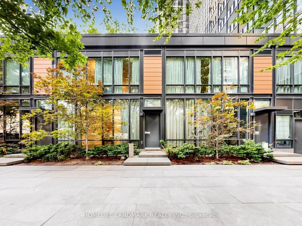 110 Charles St E #Townhouse 03, Toronto, ON M4Y 1T5