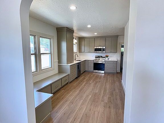 Kitchen Arch
