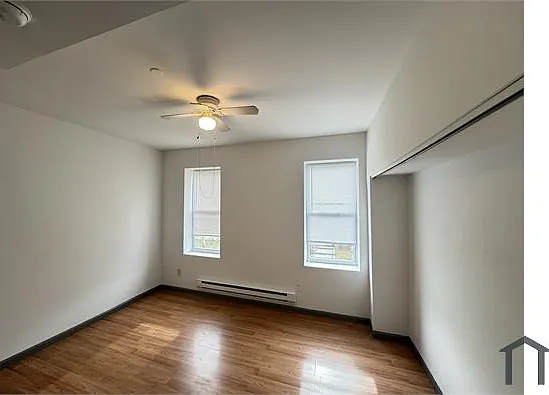 2 bed, 900 sqft, $1,075 — Photo 3