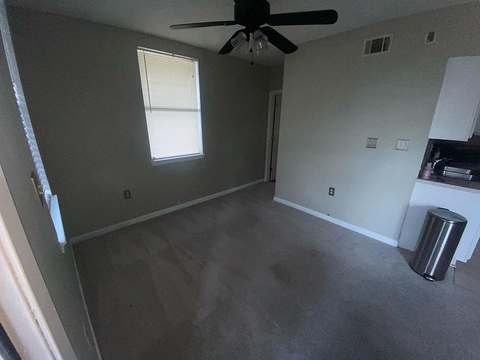 1st image of 741 Sailfish Dr #2