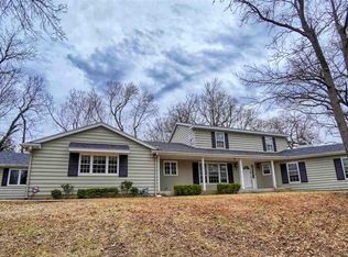 117 SW Redbud Ln, Topeka, KS 66606