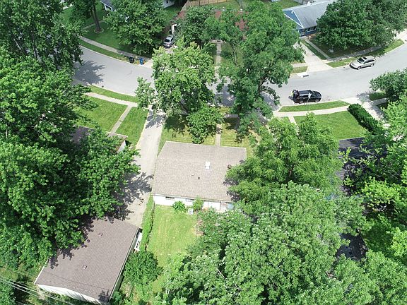 4th image of 4811 Leone Dr
