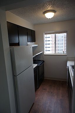 5th image of 1140 Colorado Blvd APT 907