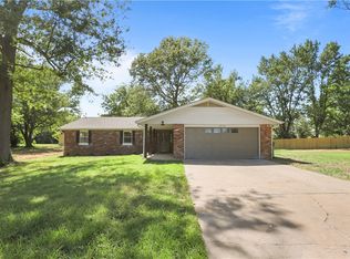 1256 Leelynjean Ln, Springdale, AR 72762