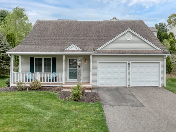 304 Spruce Hill Drive #304, Oxford, CT 06478