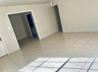 880 N 7th St, Beaumont, TX 77702