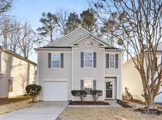 7010 Sycamore Grove Ct, Charlotte, NC 28227