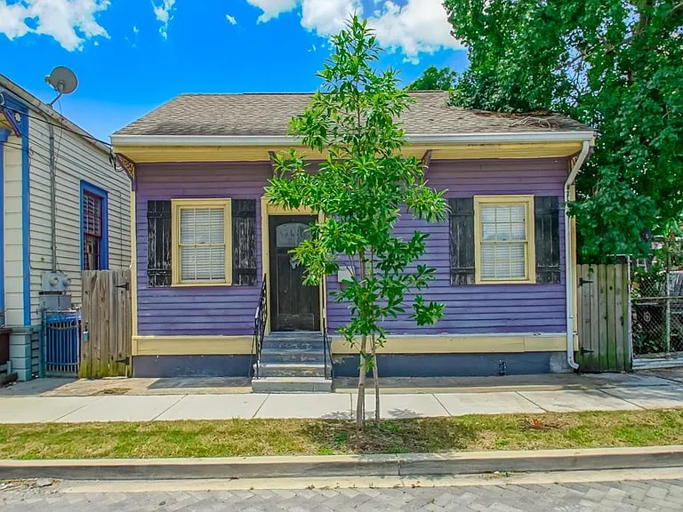 1312 Arts St — Photo 2