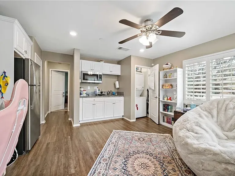 23250 Freesia Pl — Photo 6