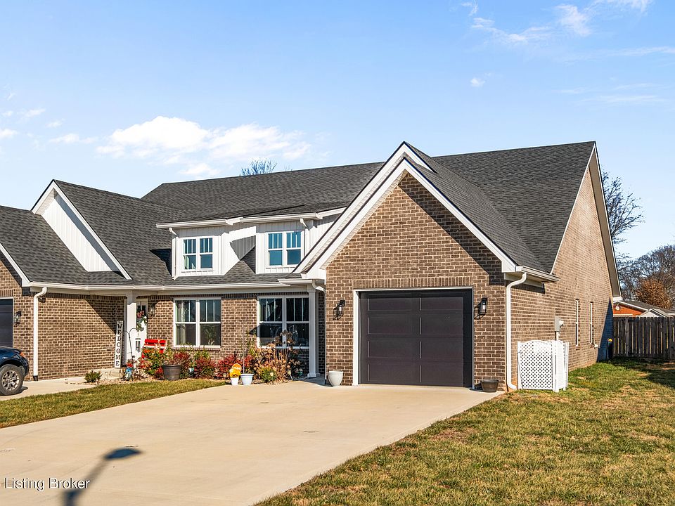 1st image of 1006 Ray Wimsett Blvd #B