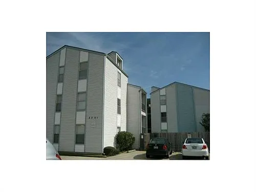 2201 Houma Blvd #102 Photo 1