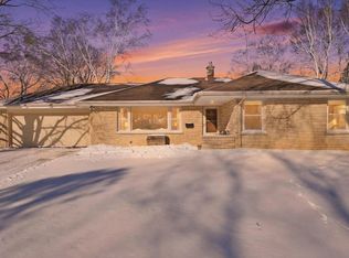 963 14th Ave, Grafton, WI 53024