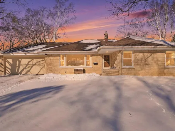 963 14th AVENUE, Grafton, WI 53024