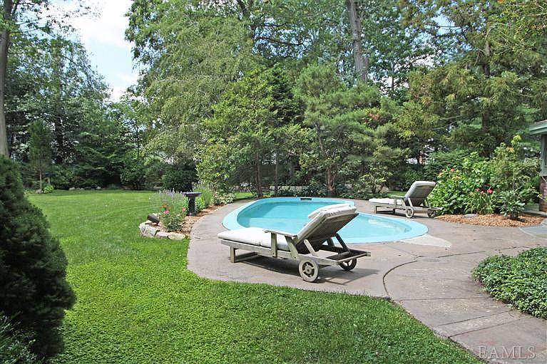 2nd image of 94 Betsy Brown Cir