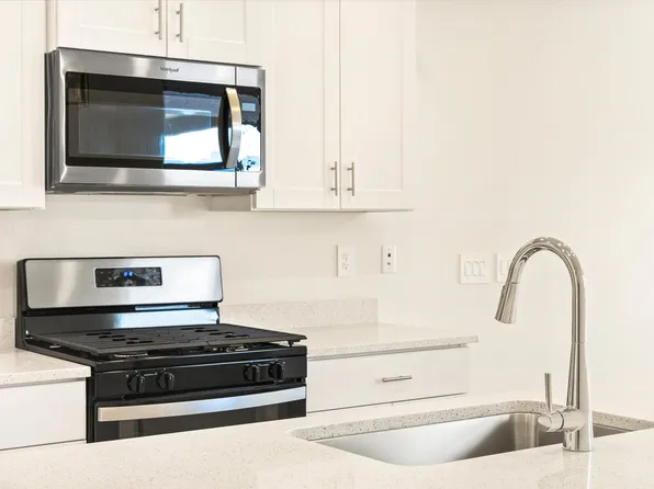 6877 W Sweetshade Ln, Tucson, AZ 85757