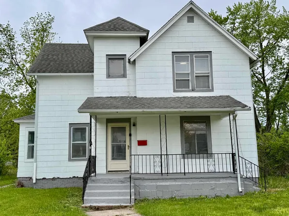 522 W Hail St, Bushnell, IL 61422
