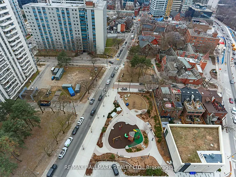 575 Bloor St E #2109 — Photo 17