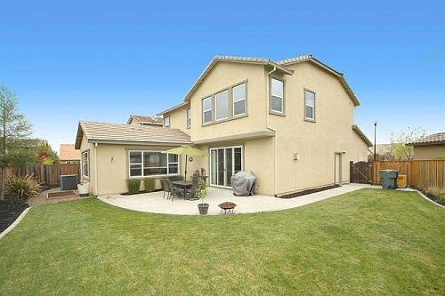 2nd image of 2324 Eastwood Dr