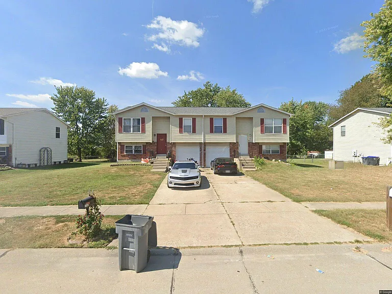 Saint Matthew Ave — Photo 1