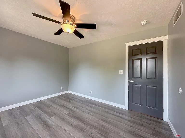 3445 S St — Photo 20