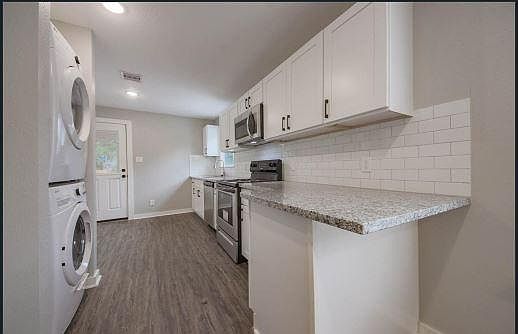 3rd image of 1208 E 33rd St #1208