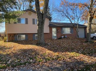 3445 Dillward Dr, Columbus, OH 43219