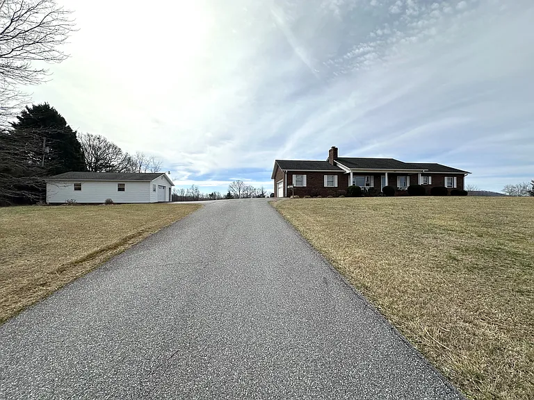 583 Damascus Church Rd — Photo 5