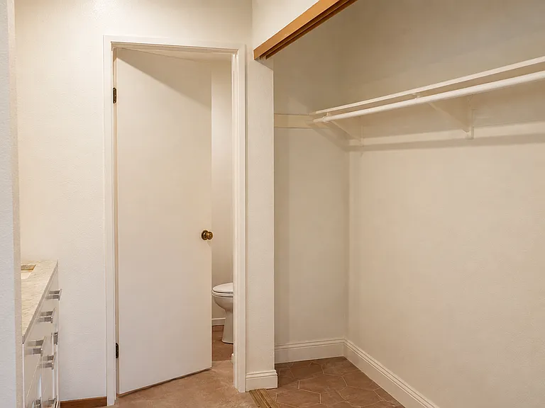 8860 Villa La Jolla Dr #3 — Photo 14