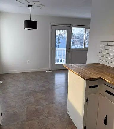 3rd image of 9234 101st Ave #1B