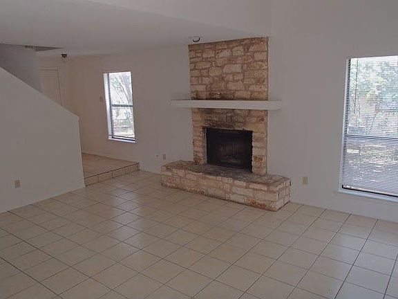 5th image of 3706 Rocky Hollow Trl #A