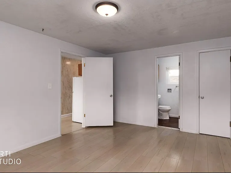 190 S Main St #39 — Photo 12