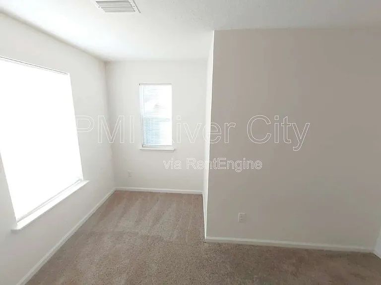 227 Boulder Ln — Photo 12