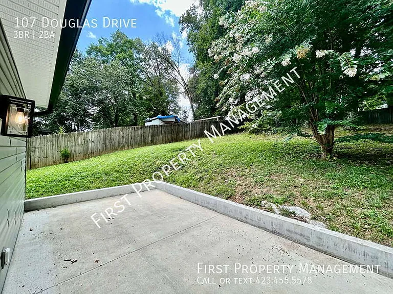 107 Douglas Dr — Photo 18