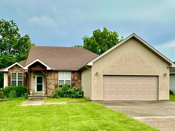 832 N Olive Street, Marshfield, MO 65706