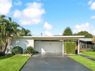 402 Sena Dr, Metairie, LA 70005