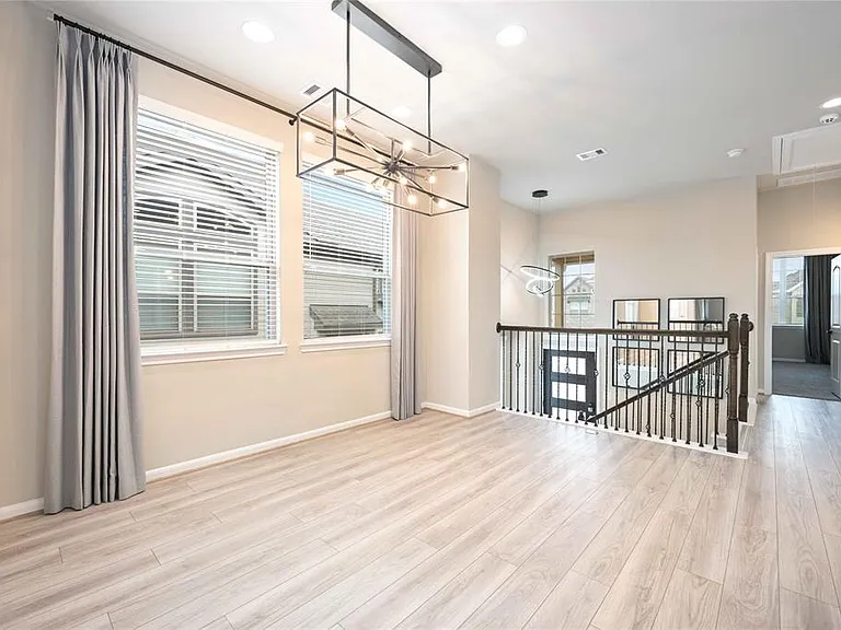 2539 Terrace Point Dr — Photo 6