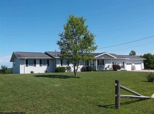 275 Dean Dr, Sutton, WV 26601