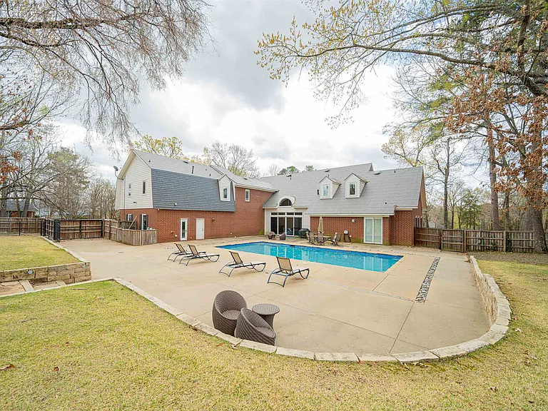 3 Lakeside Dr — Photo 30