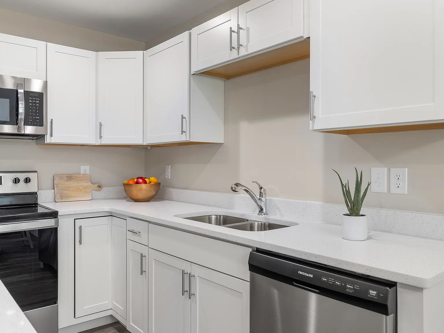 3 bed, 1217 sqft, $1,545 — Photo 4