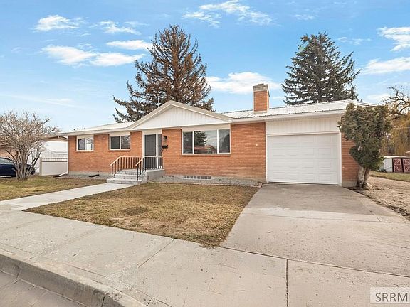 3rd image of 339 Ramona Ave