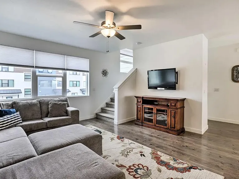 426 S Willow Leaf Rd — Photo 6