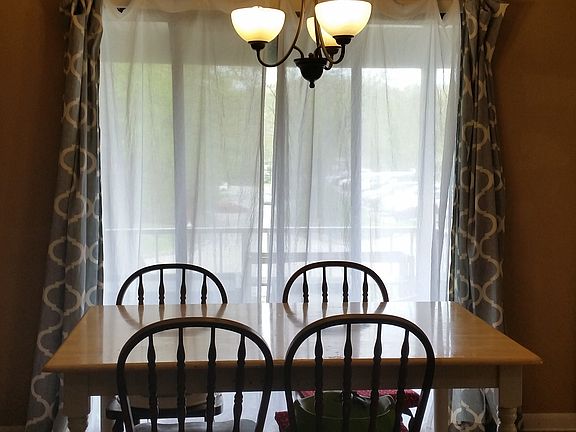 5th image of 221 Ringwood Ave APT B-1