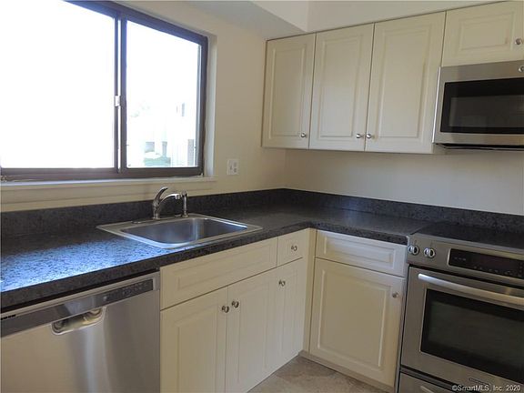 4th image of 101 Monticello Dr #101