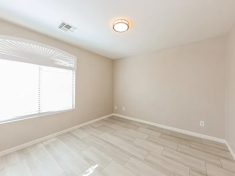 23720 N 118th Ln — Photo 15