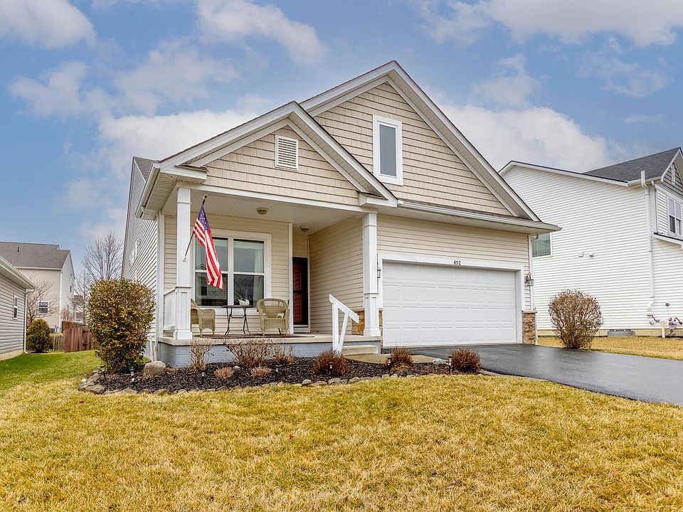 1st image of 652 Redwood Valley Dr