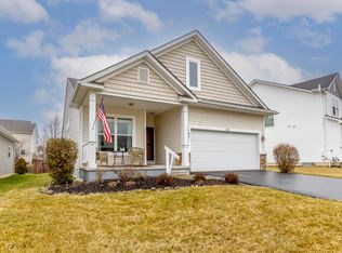 652 Redwood Valley Dr, Blacklick, OH 43004