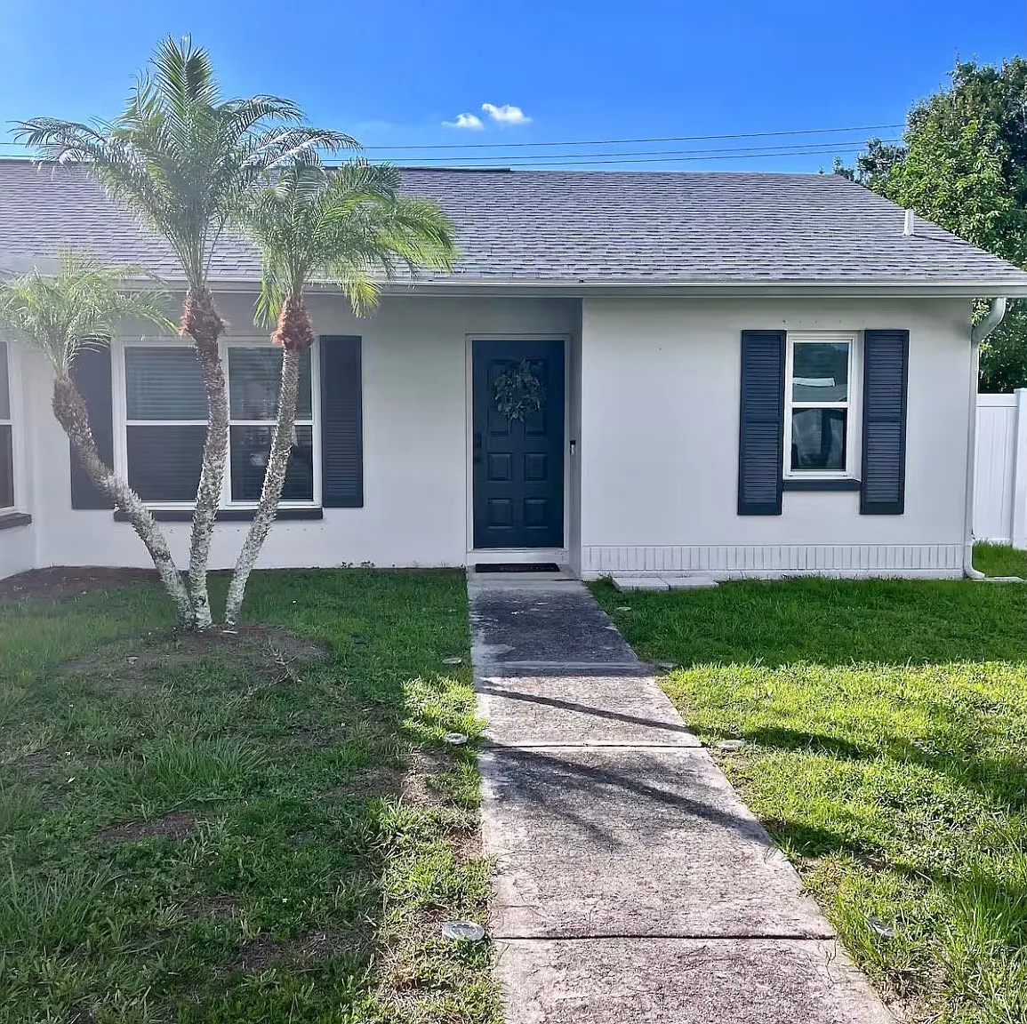 3 Bedroom 2 Bath Single Family Home on Quiet Street — Photo 2